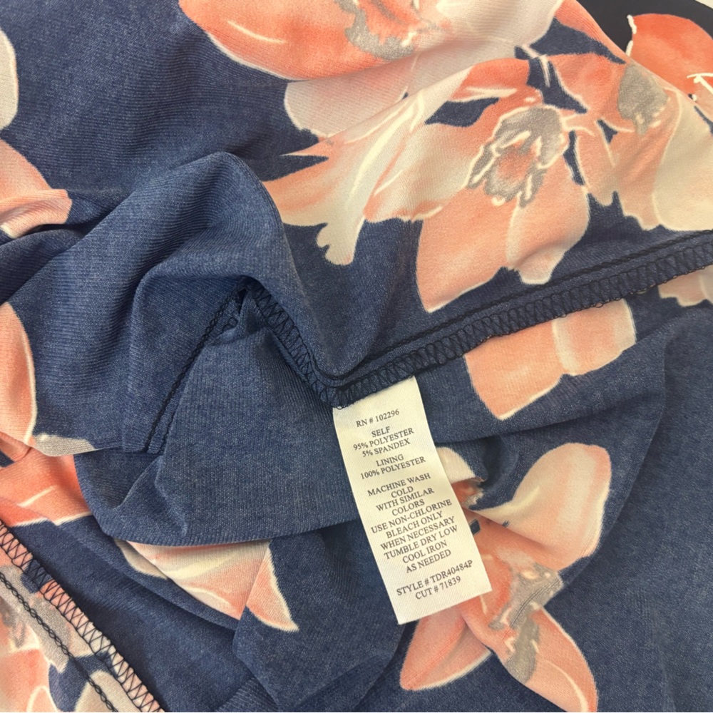 Connected Apparel Womens Dress Sz 8P Petite Long Cold Shoulder Floral Lined - Picture 6 of 6